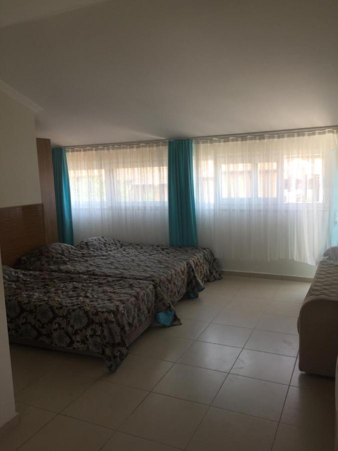 Doppelzimmer mit Balkon (3 Erwachsene)