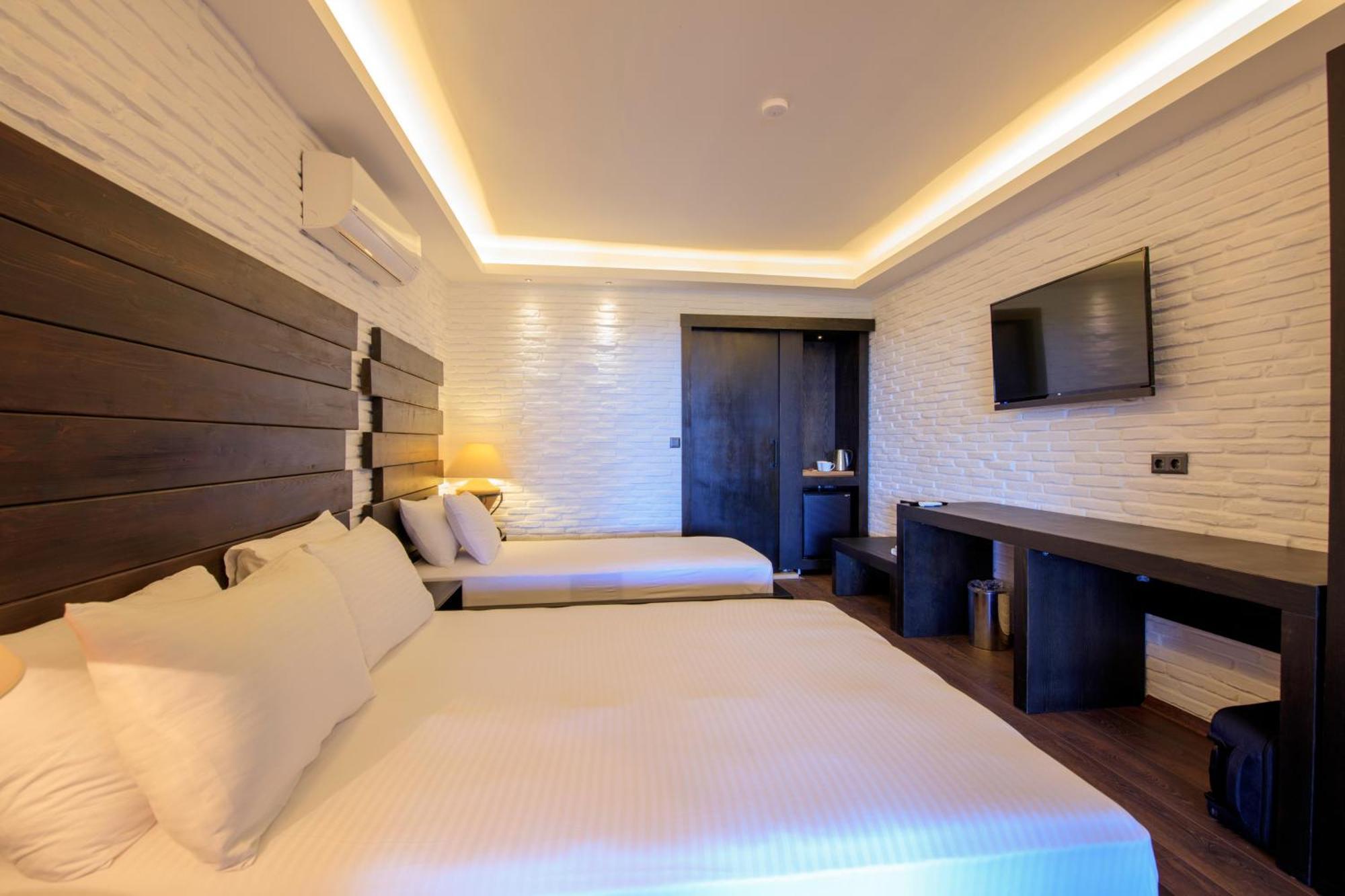 Superior Double Room,1318335394:JPEG