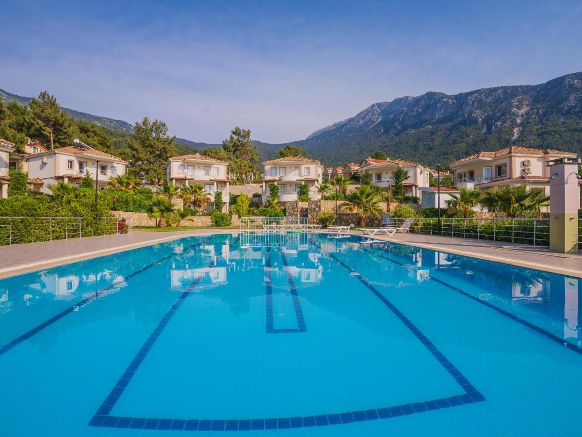 Deluxe Villa,1242379471:JPEG