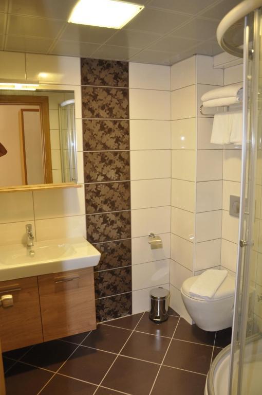 Family Suite,1585468626:JPEG