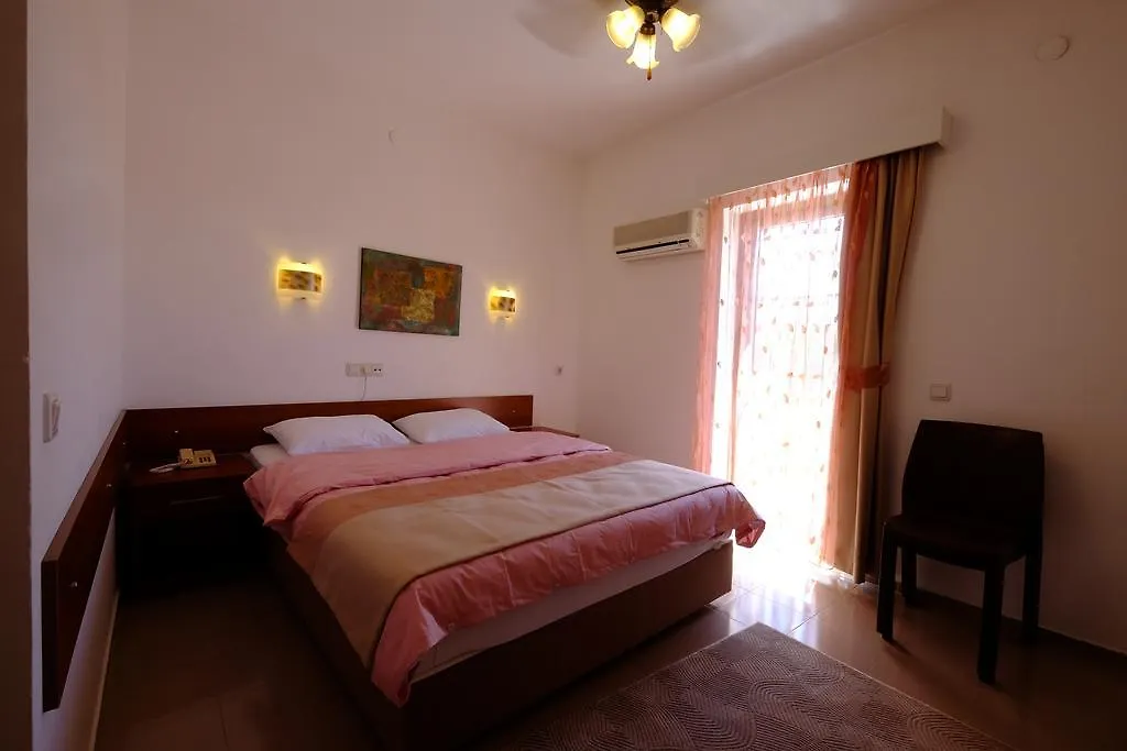 Flying Dutchman Hotel-1