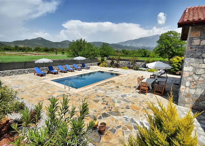 Kay2800 Villa Ferah4 3 Bedrooms Ölüdeniz met een Zwembad